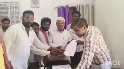 धनघटा: रामपुर शिवबखरी क्षेत्र के ग्रामीण तीन महीने से बिजली संकट झेल रहे, फीडर परिवर्तन की उठाई मांग