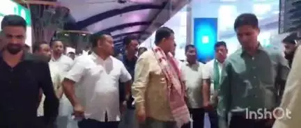 পলাশবাৰী: চাপৰত প্ৰশাসনে চলোৱা উচ্ছেদ দানৱীয়,অসংবিধানীক আখ্যা, বৰঝাৰ বিমানবন্দৰত মন্তব্য সাংসদ ৰুকিবুল হুছেইনৰ
