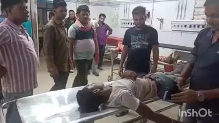 जमुई: लोटन मोड़ के पास बाइक और स्कॉर्पियो की टक्कर में एक युवक घायल