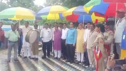 তেহট্ট ২: উচ্চশিক্ষা দপ্তরের  পশ্চিমবঙ্গ বিধানসভার স্ট্যান্ডিং কমিটির প্রতিনিধি হিসাবে বেথুয়াডহরি কলেজ পরিদর্শনে মানিক ভট্টাচার্য