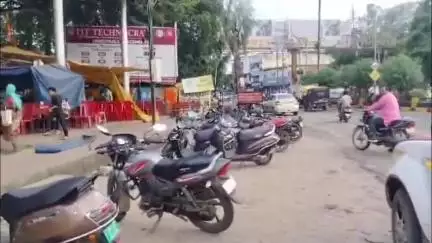 सोहागपुर: नगर पालिका अमले ने नगर के चौपाटी में ठेले लगाने वालों को अलाउंस के माध्यम से दी चेतावनी