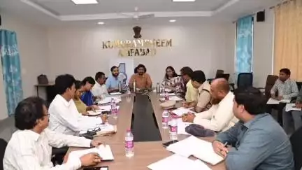 అసిఫాబాద్: ఇందిరా సౌర గిరిజల వికాసం కొరకు మండల స్థాయి కమిటీలను ఏర్పాటు చేయాలి: జిల్లా కలెక్టర్ వెంకటేష్ దోత్రే