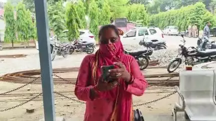 सहारनपुर: एसएसपी दरबार पहुंची सोनू रानी ने छंगूर बाबा के गुर्गों पर धर्मांतरण और रेप के गंभीर आरोप लगाए