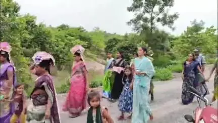 వెంకటాపురం: ఇంచెంచెర్వుపల్లిలో ఘనంగా సీత్లా భవాని పండుగ