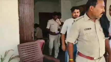 गायघाट: गायघाट थाना क्षेत्र में पुलिस ने अलग-अलग मामलों में 2 लोगों को किया गिरफ्तार, भेजा जेल