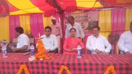 हलसी: हलसी प्रखंड मुख्यालय में प्रखंड स्तरीय मशाल खेल प्रतियोगिता का आयोजन हुआ