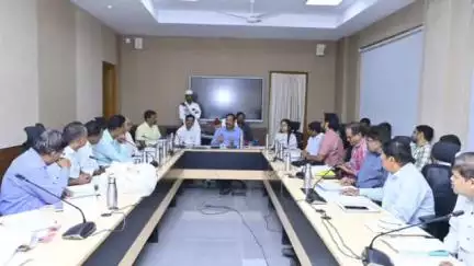 నిజామాబాద్ సౌత్: స్థల సేకరణలో జాప్యాన్ని నివారించాలి: అధికారులను ఆదేశించిన కలెక్టర్ టి.వినయ్ కృష్ణారెడ్డి