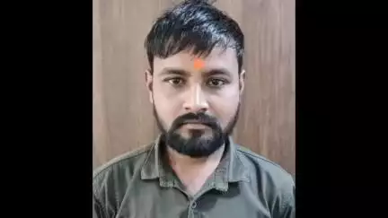 अमळनेर: हद्दपार सराईत गुन्हेगाराला तुकारामवाडीतून अटक; आर्म ॲक्टखाली एमआयडीसी पोलीस ठाण्यात गुन्हा दाखल