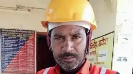 सकलडीहा: डेढ़ावल गांव निवासी विद्युत कर्मी की ड्यूटी जाते समय हार्ट अटैक से हुई मौत, परिजनों में मचा कोहराम
