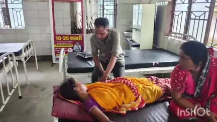गावां: दो महिलाओं को सांप ने काटा, गंभीर हालत में किया गया रेफर