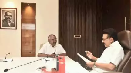 செஞ்சி: முதலமைச்சர் மு.க.ஸ்டாலின் உடன்பிறப்பே வா நிகழ்வில் செஞ்சி தொகுதி ஒன்றிய, நகர, பேரூர் திமுக செயலாளர்கள் மற்றும் நிர்வாகிகளை தனித்தனியாக சந்தித்து பேசின