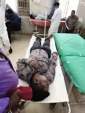 कवर्धा: नया बस स्टैंड कवर्धा में शराब के नशे में बेहोश पड़े व्यक्ति को जिला अस्पताल में कराया गया भर्ती