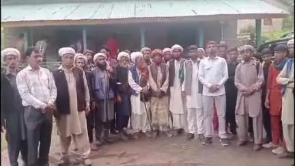 चम्बा: वन विश्राम गृह सिल्लाघ्राट में चरागाह परमिट बनवाने के लिए आयोजित किया गया स्पेशल कैंप