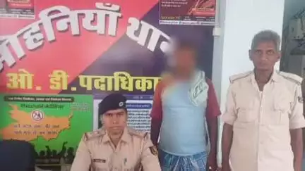 मोहनिया: मोहनिया पुलिस ने राजपुर गांव के एक वारंटी को किया गिरफ्तार