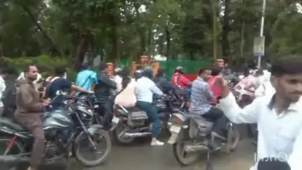 बालाघाट: गर्रा रेलवे फाटक पर लगा लंबा जाम, घंटों फंसे रहे लोग, पुलिस ने संभाला मोर्चा, स्थिति सामान्य हुई