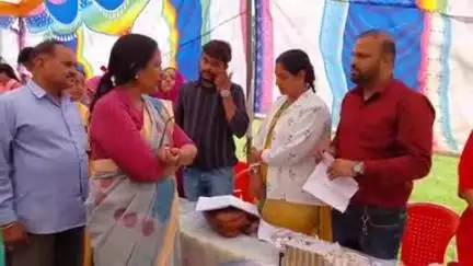 निवाई: उपखंड क्षेत्र के गांव भरथला में टोंक जिला कलेक्टर ने अंत्योदय संबल पखवाड़े शिविर का किया निरीक्षण