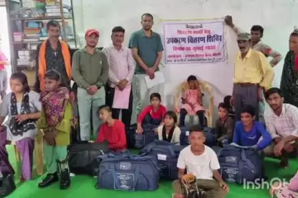 पोहरी: पोहरी बीआरसीसी कार्यालय में चिह्नित 25 दिव्यांग बच्चों को उपकरण बांटे गए