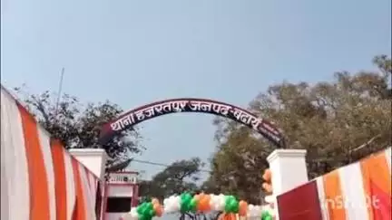 दातागंज: हजारतपुर पुलिस ने दो भैंस चोरों को अवैध असलहा और टैंपो सहित किया गिरफ्तार
