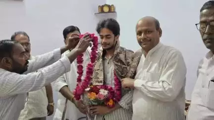 नवाबगंज: सीए की परीक्षा में जिले के अयान हुसैन ने लखनऊ रेंज में हासिल किया तीसरा स्थान, पूर्व मंत्री ने दी बधाई