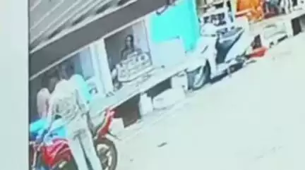 मनासा: ज्वेलरी की दुकान से दिनदहाड़े ₹6 लाख के जेवर गायब, सीसीटीवी से जांच में जुटी पुलिस