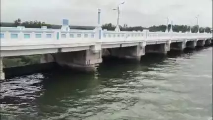 ஆனைமலை: 120 அடி கொள்ளளவு கொண்ட ஆழியாறு அணை 118 அடியை எட்டியது