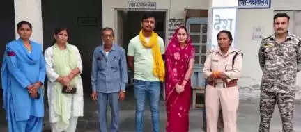 टीकमगढ़: पति की प्रताड़ना से परेशान महिला का परिवार एसपी के निर्देशन में महिला थाने में बिखरने से बचाया गया