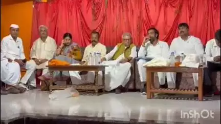 हिसुआ: नवादा: हिसुआ में मंगलवार को किशोरी मैरेज हॉल में कांग्रेस कार्यकर्ताओं की महत्वपूर्ण बैठक, पार्टी की मजबूती पर हुई चर्चा