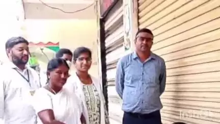 రాజేంద్రనగర్: షాబాద్ లో పలు ఆర్ఎంపీ వైద్యుల క్లినిక్ లపై అధికారులు తనిఖీలు