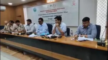 शेखपुरा: मंथन सभागार में डीएम एवं एसपी द्वारा जिले के दो प्रखंडों में होने वाले उप-निर्वाचन को लेकर मतदान ब्रीफिंग