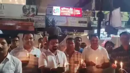 सिवान: पटना के व्यवसायी गोपाल खेमका की हत्या पर सिवान में निकला कैंडल मार्च