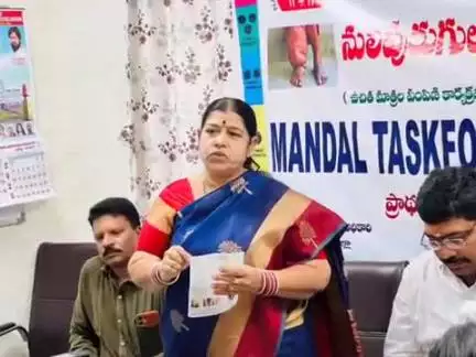 పటాన్​​చెరు: జాతీయ పైలేరియా మరియు నులిపురుగుల నిర్మూలన కార్యక్రమం : కార్పొరేటర్ బూరుగడ్డ పుష్ప నగేష్