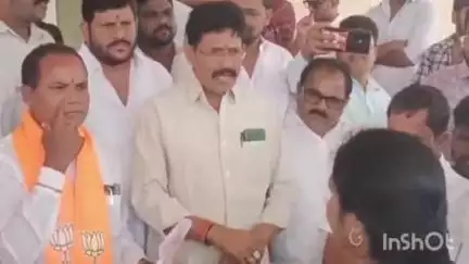 రాజేంద్రనగర్: మున్సిపాలిటీ అవినీతిలో కూరుకుపోయిందంటూ బడంగ్ పెట్టు మున్సిపల్ కార్యాలయం ముందు బిజెపి ఆధ్వర్యంలో ఆందోళన
