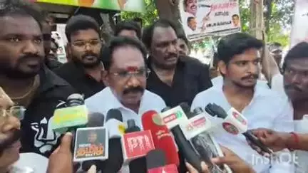 மதுரை தெற்கு: "மதுரை மாநகராட்சி முறைகேடு அமைச்சர்கள் பி டி ஆர், மூர்த்தி பதவி விலக வேண்டும்"-செல்லூர் ராஜு பேட்டி