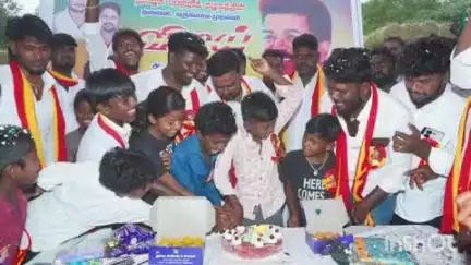 கலவை: முள்ளுவாடி கிராமத்தில் தமிழக வெற்றி கழக தலைவர் விஜய் பிறந்தநாள் விழா சிறப்பான முறையில் கொண்டாடப்பட்டது