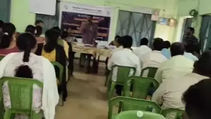 పట్టణంలోని వ్యవసాయ శాఖ ఆత్మ భవనంలో బీఎల్ఓలకు ఒక్కరోజు శిక్షణ కార్యక్రమం నిర్వహణ