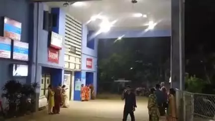 বিনপুর ১: পথদুর্ঘটনার কবলে পড়ে পলাশবনী এলাকায় আহত এক বাইক আরোহী