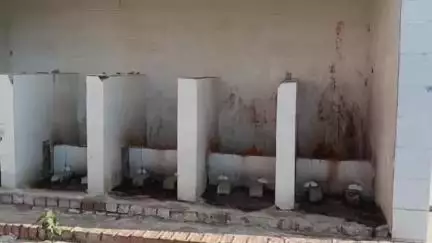 बदलापुर: बदलापुर तहसील परिसर में शौचालय और RO प्लांट बेकार, पीने के पानी की भी हो रही समस्या #jansamasya