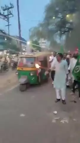 औरंगाबाद: 9 जुलाई को भारत बंद के आह्वान के तहत इंडिया गठबंधन ने शहर में निकाला मशाल जुलूस, दुकानदारों से दुकान बंद रखने की अपील की