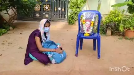 ಶ್ರೀನಿವಾಸಪುರ: ಮದುವೆಯಾಗ್ತೀನಿ ಎಂದು ಗರ್ಭಿಣಿ ಮಾಡಿ ಕೈಕೊಟ್ಟ ನಗರದ ಪ್ರಿಯಕರನ ಮನೆ ಎದುರು ತಮಟೆ ಹೊಡೆಸಿ ಎರಡನೆ ದಿನಕ್ಕೆ ಕಾಲಿಟ್ಟ ಮಹಿಳೆ ಪ್ರತಿಭಟನೆ