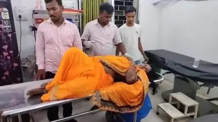 गोड्डा: नहर चौक के पास बाइक से गिरने के कारण महिला जख्मी, सदर अस्पताल में इलाज जारी
