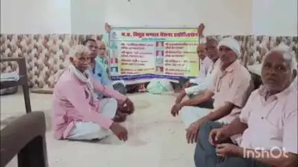 गोहद: मध्य प्रदेश विद्युत मंडल पेंशनर्स की मासिक बैठक संकट मोचन हनुमान मंदिर, गोहद में संपन्न