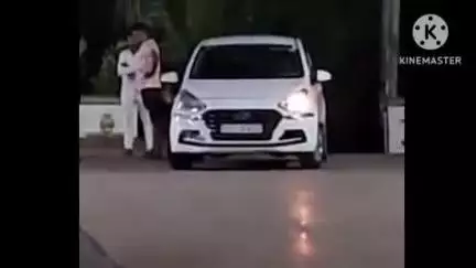 हुज़ूर: भोपाल रेलवे स्टेशन के वीआईपी क्षेत्र में रेलकर्मी ने घुसाई कार, आरपीएफ ने मामला दर्ज किया