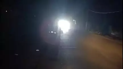 मैहर: जीतनगर गांव में ट्रक चालक ने ब्लोरो गाड़ी को टक्कर मारी, मौके से फरार