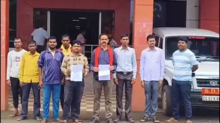 कोंडागांव: अखिल भारतीय आदिवासी महासभा एवं CPI ने राज्यपाल और मुख्यमंत्री के नाम सौंपा ज्ञापन, कई मुद्दों पर कार्रवाई की मांग की