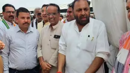 बासोदा: अध्यक्ष जीतू पटवारी पर एफआईआर के विरोध में बासौदा सहित ज़िले के कांग्रेस कार्यकर्ता पहुंचे अशोक नगर
