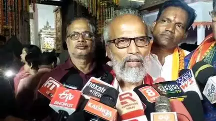 ପୁରୀ ମ୍ୟୁନିସିପାଲଟି: ରଥ ଉପରେ ମହାପ୍ରଭୁ ଙ୍କ ଦର୍ଶନ କରି ଶ୍ରୀ ମନ୍ଦିର ନିକଟରେ ପ୍ରତିକ୍ରିୟା ରଖିଛନ୍ତି ବିଜେପି ସାଂସଦ ପ୍ରତାପ ଷଡ଼ଙ୍ଗୀ l