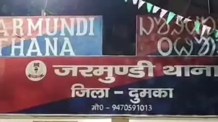 जरमुण्डी: कटहारा जाने वाले मार्ग पर अज्ञात वाहन की टक्कर से मोटरसाइकिल चालक घायल, अस्पताल में भर्ती