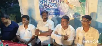 উলুবেড়িয়া ১: ১৫ নম্বর ওয়ার্ড তৃণমূল কংগ্রেসের পক্ষ থেকে একুশে জুলাই প্রস্তুতি সভা উলুবেরিয়াতে