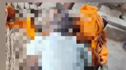 नोआमुंडी: नोवामुंडी प्रखण्ड के जेटेया थाना क्षेत्र के खास जेटेया बाजार बस्ती में एक व्यक्ति ने फांसी लगाई