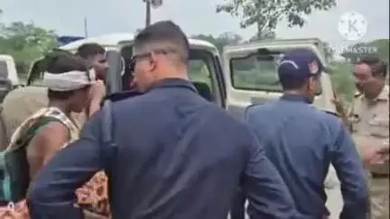 हरिद्वार: रानीपुर झाल के पास रेहड़ी से टकराए कांवड़ियों का गंगाजल, खंडित होने का आरोप लगाकर हुआ हंगामा, पुलिस ने संभाला मोर्चा